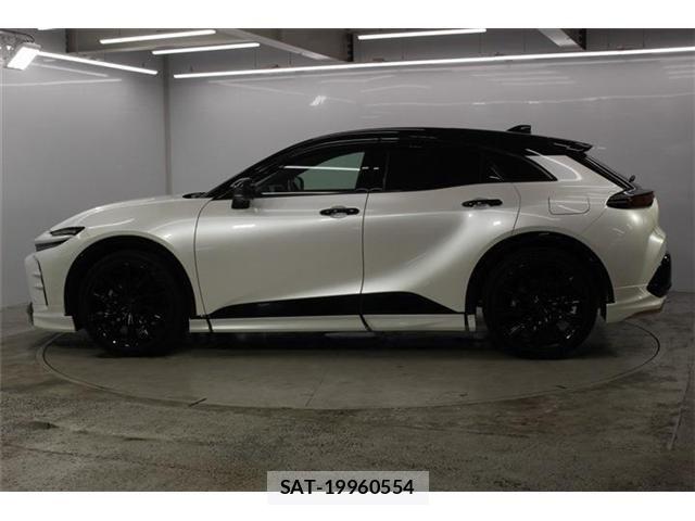 Toyota Crown Sports 2024-04 8883475-7