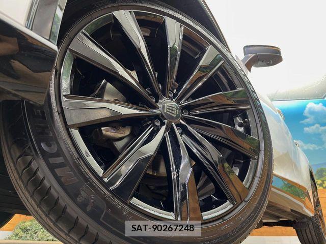 Toyota Crown Sports 2024-04 8883474-13