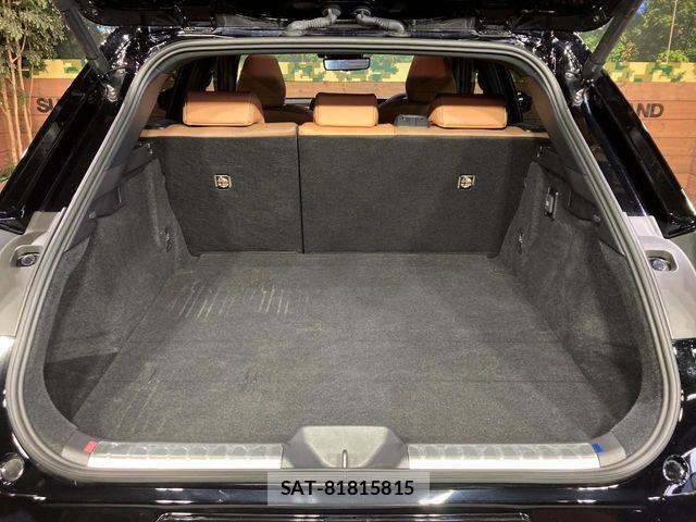 Toyota Crown Sports 2024-03 8883472-10
