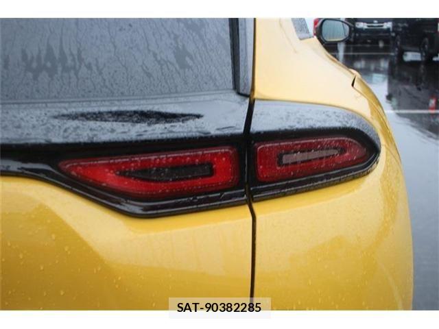 Toyota Crown Sports 2024-03 8883476-23