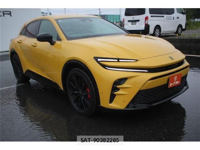 Toyota Crown Sports 2024-03 8883476-6
