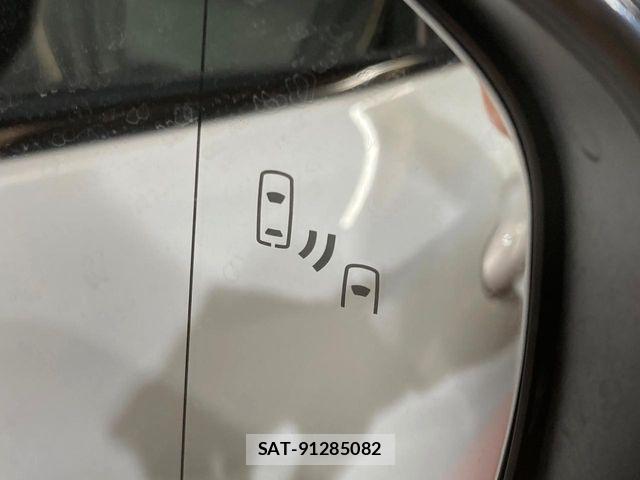 Toyota Crown Sports 2024-04 8883473-5