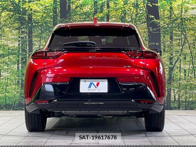 Toyota Crown Sports 2024-10 8883478-14