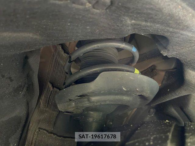Toyota Crown Sports 2024-10 8883478-19