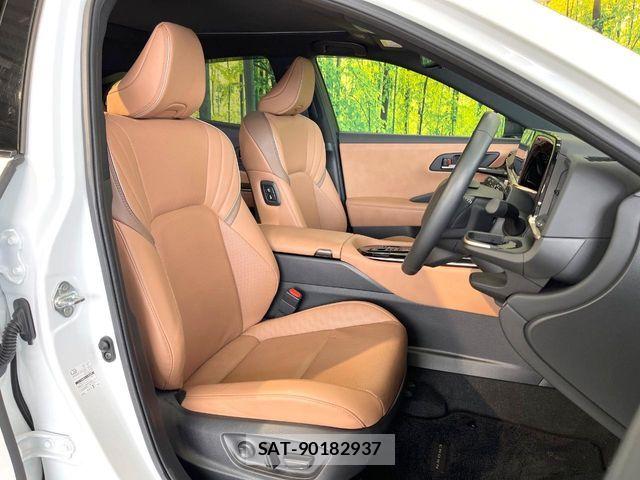 Toyota Crown Sports 2024-01 8883471-7