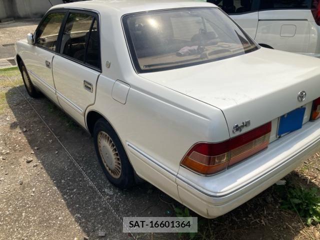 Toyota CROWN 1998-01 8313981-9