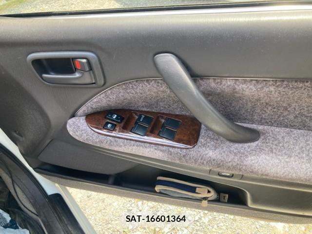 Toyota CROWN 1998-01 8313981-14