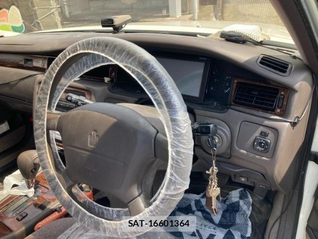 Toyota CROWN 1998-01 8313981-16