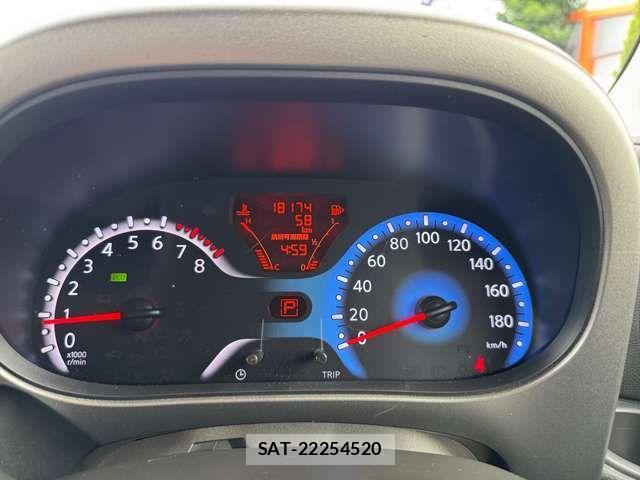 Nissan CUBE 2015-03 1275523-14