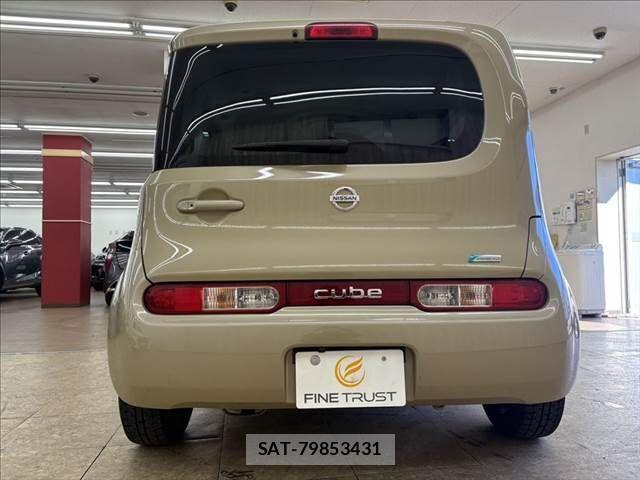 Nissan CUBE 2009-08 1346730-13