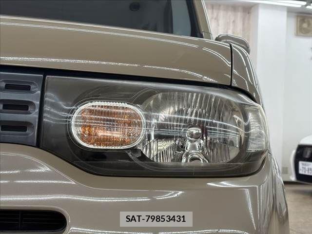 Nissan CUBE 2009-08 1346730-17