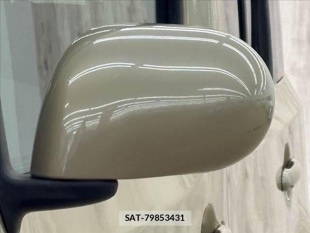 Nissan CUBE 2009-08 1346730-19