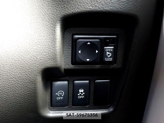 Nissan CUBE 2016-08 5864304-21