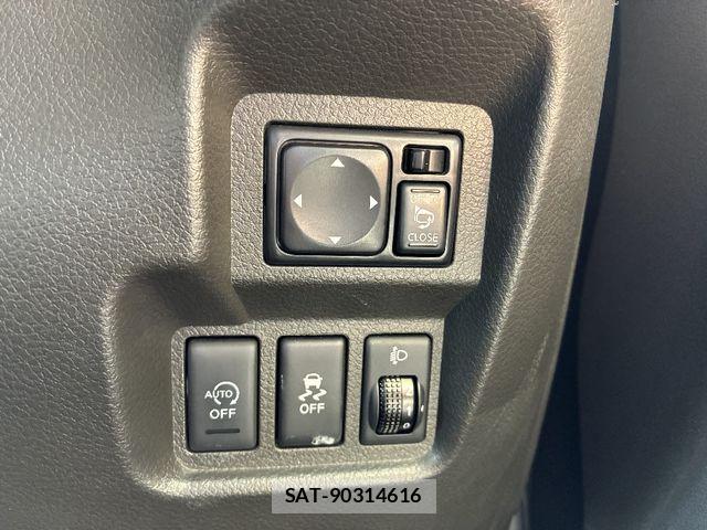 Nissan CUBE 2017-06 6611273-11