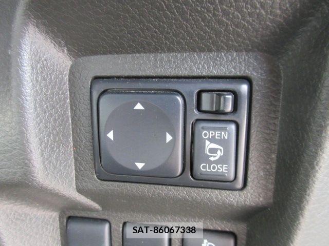 Nissan CUBE 2017-11 6751146-18