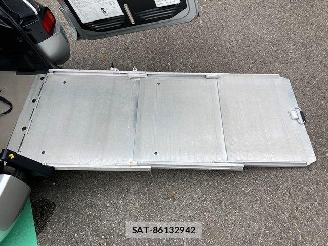 Nissan CUBE 2017-02 6751144-6
