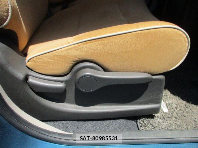 Nissan CUBE 2016-06 6992813-15