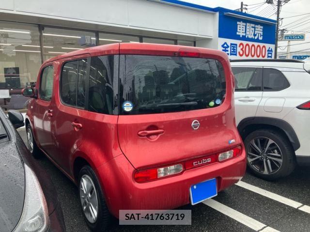 Nissan CUBE 2011-12 7020281-1