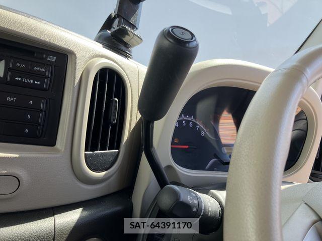 Nissan CUBE 2010-04 7058091-20