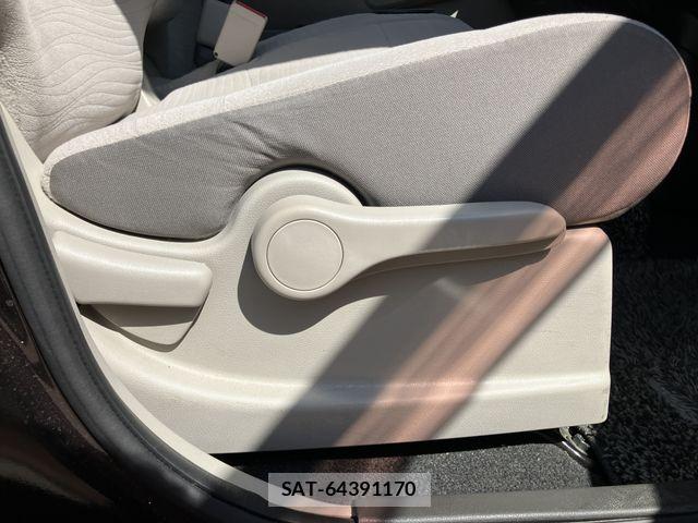 Nissan CUBE 2010-04 7058091-24