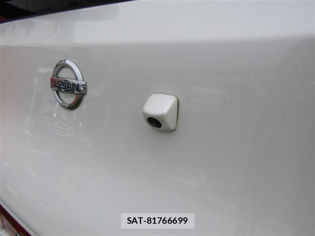 Nissan CUBE 2017-03 7058090-4