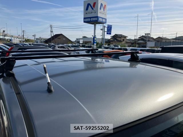 Nissan CUBE 2010-05 7058092-2