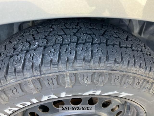 Nissan CUBE 2010-05 7058092-6