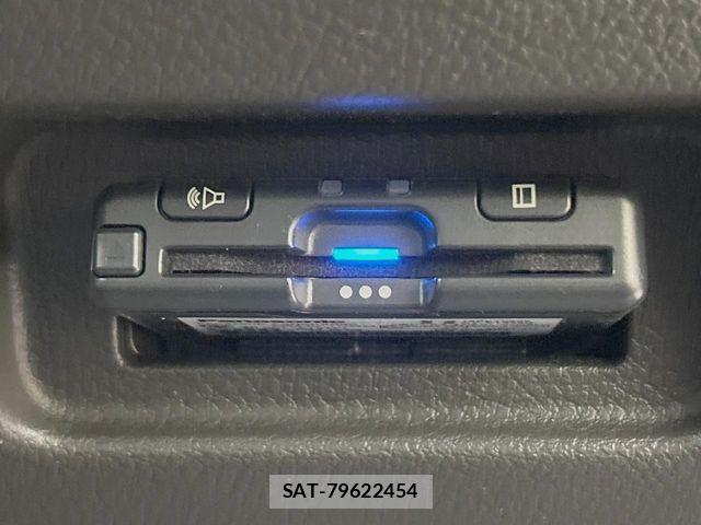Nissan CUBE 2009-06 7216774-3