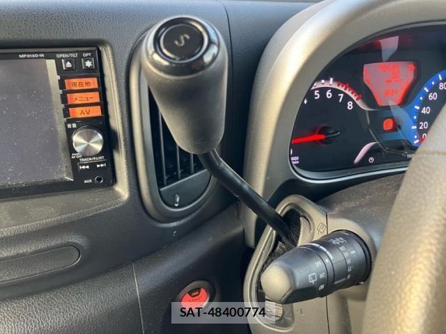 Nissan CUBE 2013-08 7216785-13