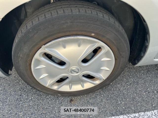 Nissan CUBE 2013-08 7216785-3