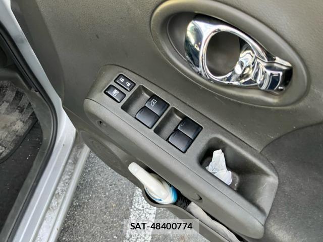 Nissan CUBE 2013-08 7216785-8