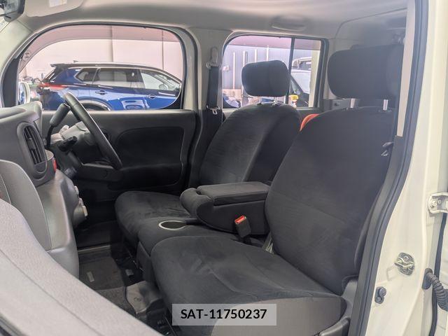 Nissan CUBE 2018-09 7216784-12