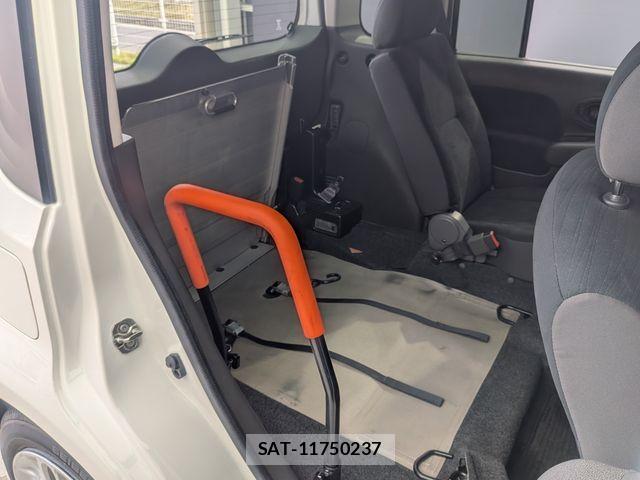 Nissan CUBE 2018-09 7216784-13
