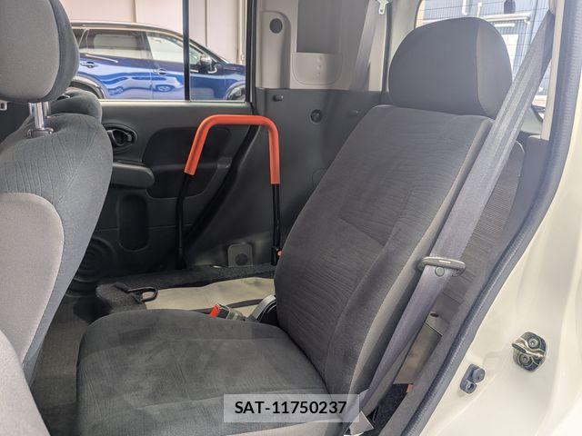 Nissan CUBE 2018-09 7216784-14