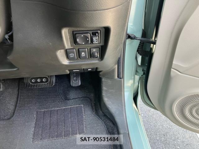 Nissan CUBE 2014-11 7216782-17