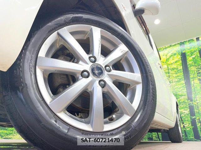 Nissan CUBE 2011-06 7216779-12