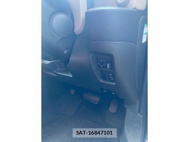 Nissan CUBE 2011-02 7250332-15
