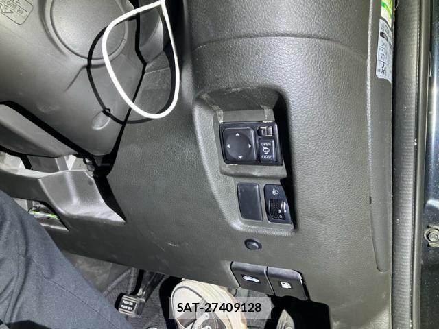 Nissan CUBE 2012-01 7250330-20