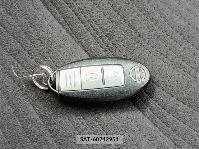 Nissan CUBE 2011-06 7250325-20