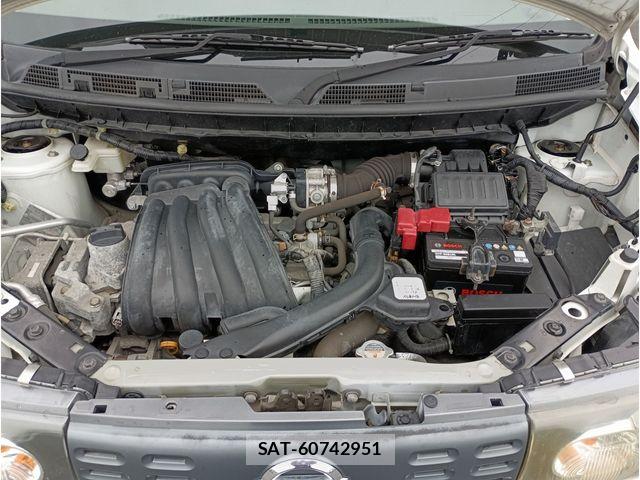 Nissan CUBE 2011-06 7250325-29