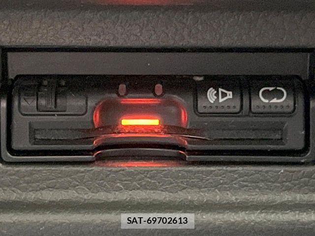 Nissan CUBE 2012-02 7271754-4