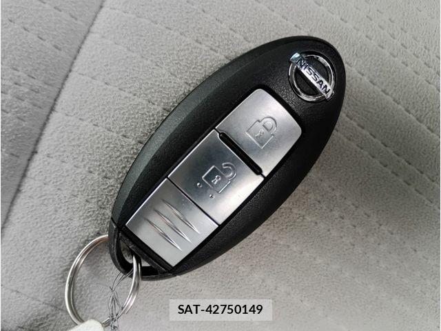 Nissan CUBE 2009-12 7326451-11