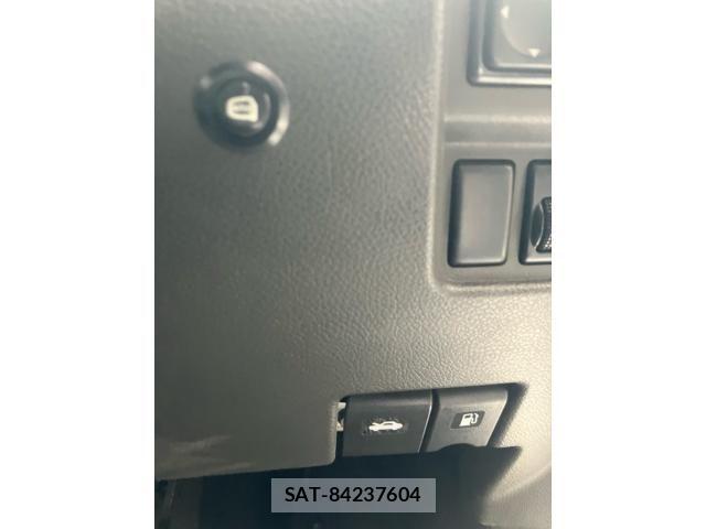 Nissan CUBE 2009-12 7357355-13