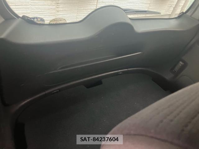 Nissan CUBE 2009-12 7357355-14