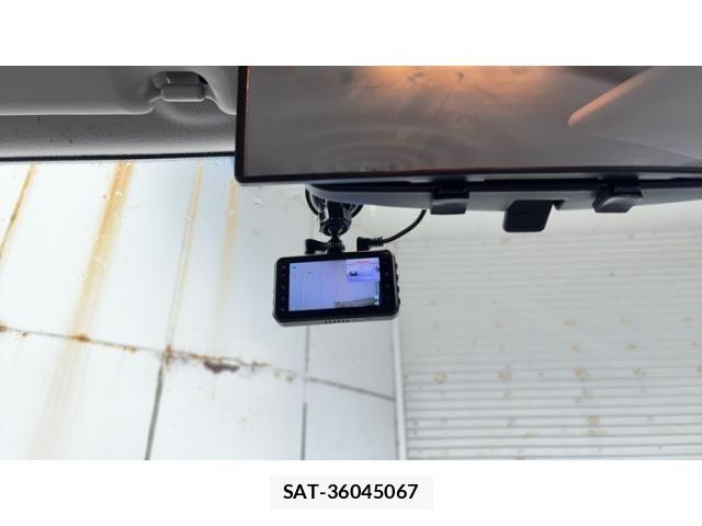 Nissan CUBE 2010-05 7357352-9