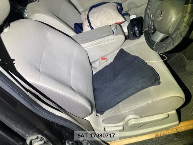 Nissan CUBE 2013-06 7357353-12