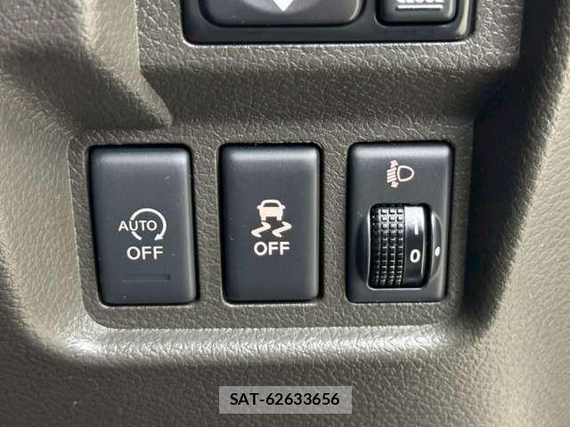 Nissan CUBE 2015-11 7391752-12