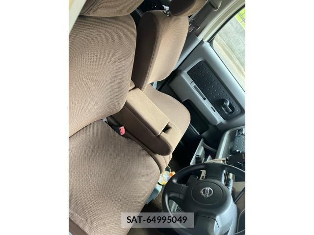 Nissan CUBE 2003-01 7391755-11