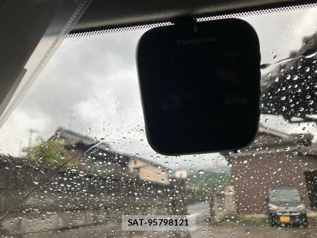 Nissan CUBE 2012-04 7391754-21