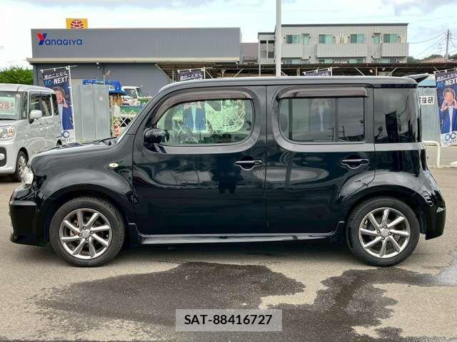 Nissan CUBE 2017-11 7500089-14